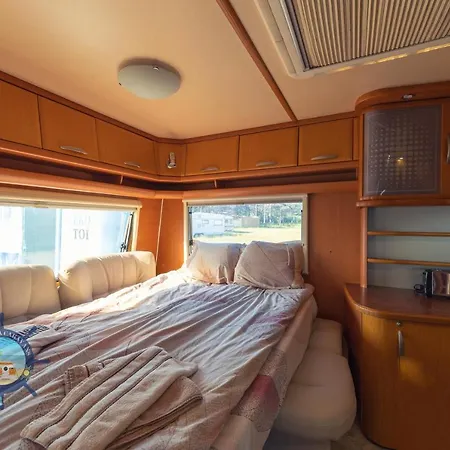 Black Sea Caravans Къмпинг *