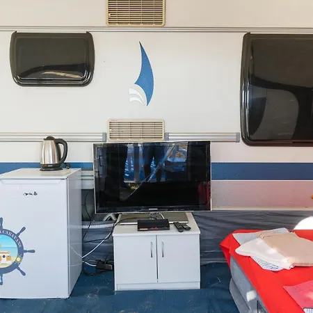 Къмпинг Black Sea Caravans *